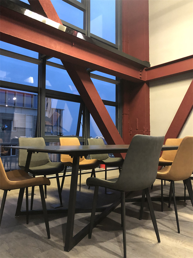 天舟六号船箭组合体转运至发射区